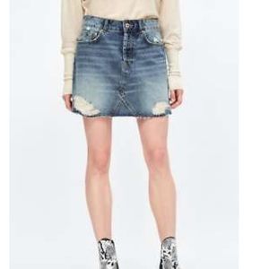 Zara Basic Z1975 Ripped Denim Mini Skirt